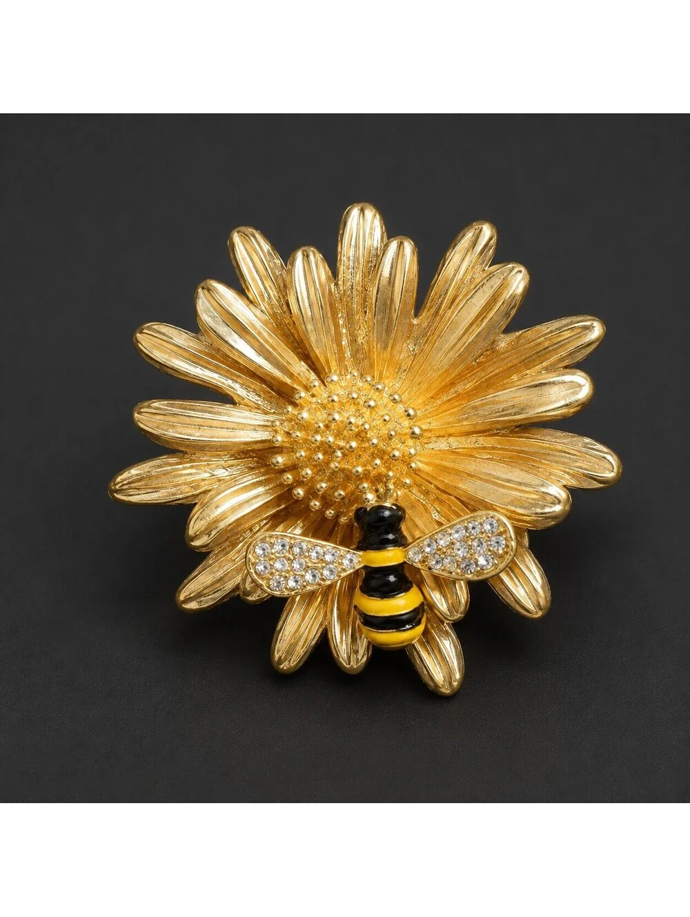 Artisanal Painted Daisy and Bee Brooch Pin
